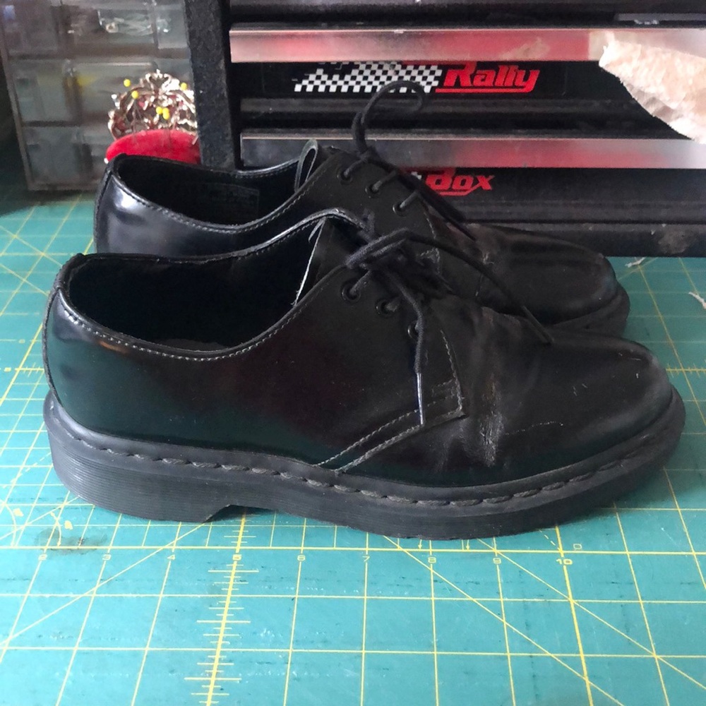 Mono dr martins